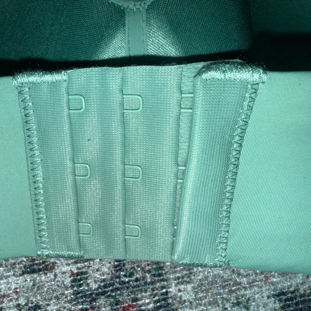 Auden Mint Green Seamless Nursing T-Shirt Bra -‎ Size 38DD